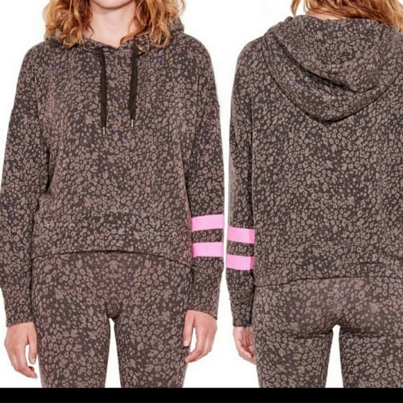 Sundry Tops - Sundry brown/pink hoodie
